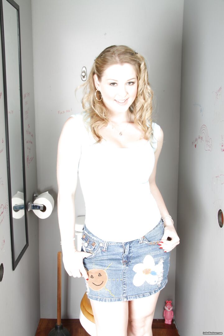 Sunny Lane Sucking Cock From The Bathroom Glory Hole
