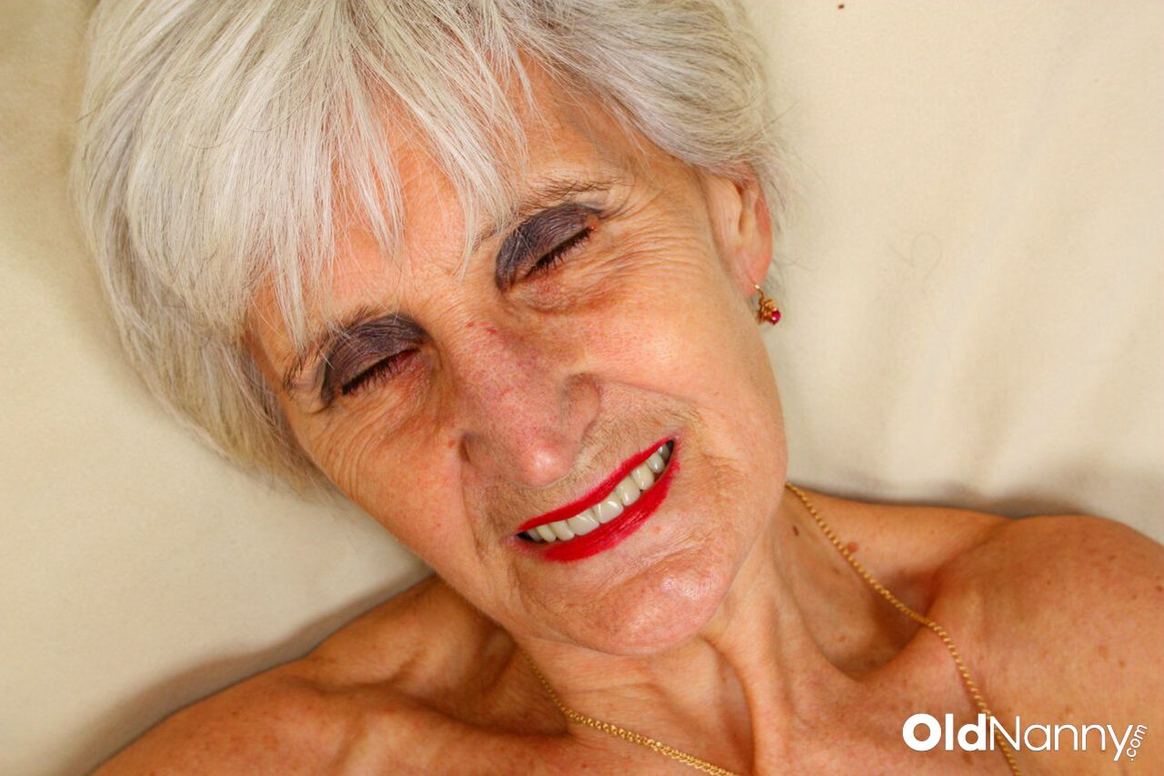 GRANNY ENJOYS A BIG YOUNG COCK IN HER PUSSY