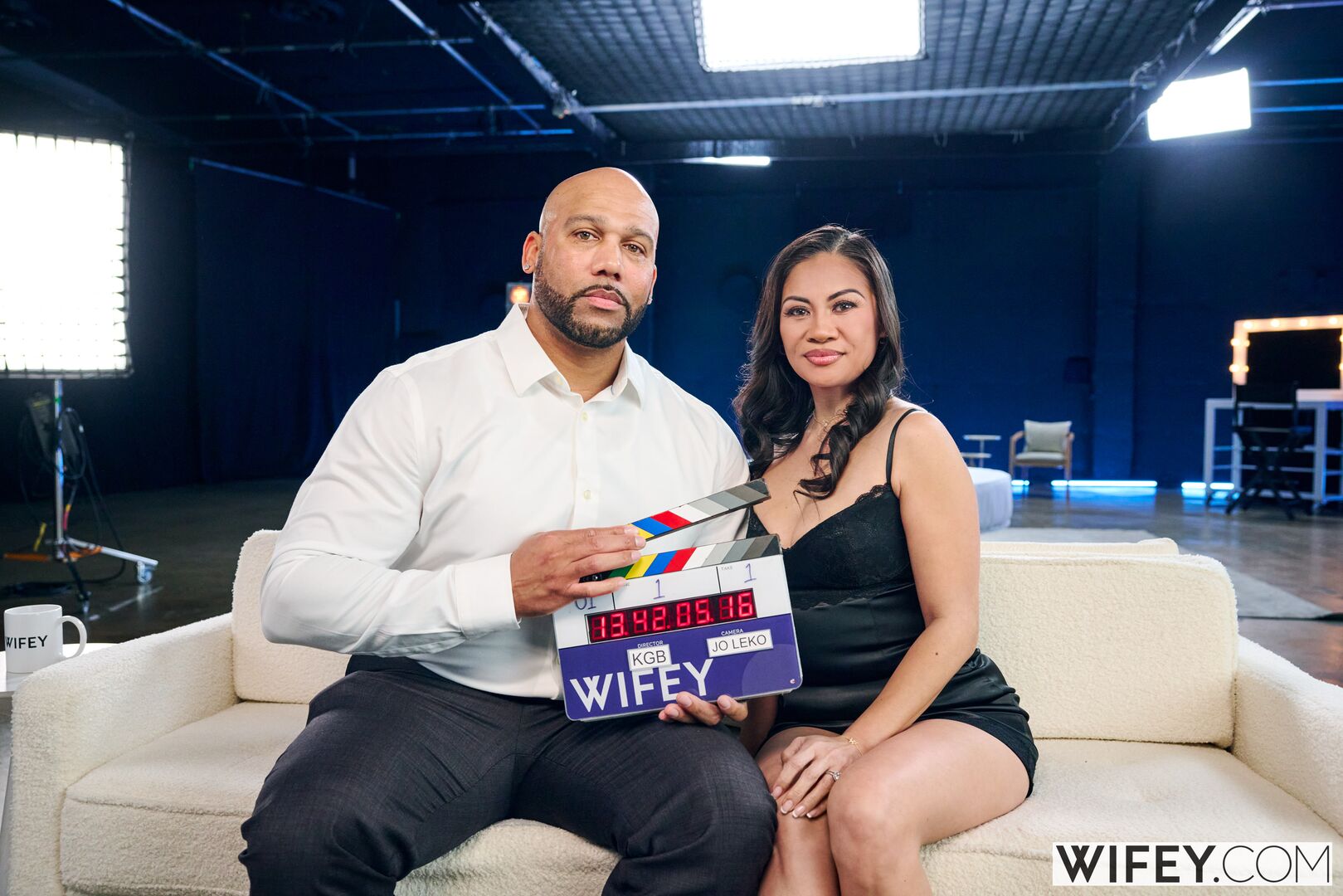 Kitana And Tyson: Hotwife Worships BBC For Husband