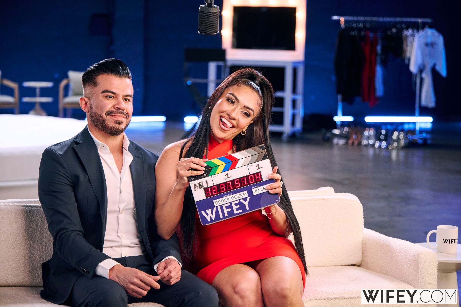 Sandra And Ivan: Wife Treats Her Man To A Front-Row Show