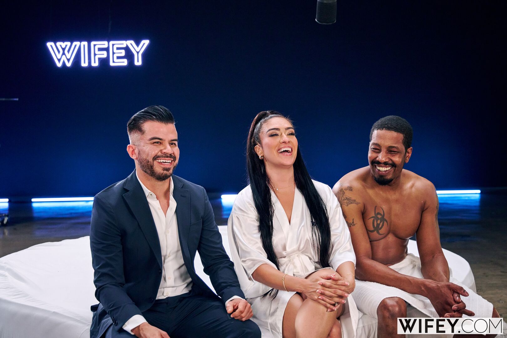 Sandra And Ivan: Wife Treats Her Man To A Front-Row Show
