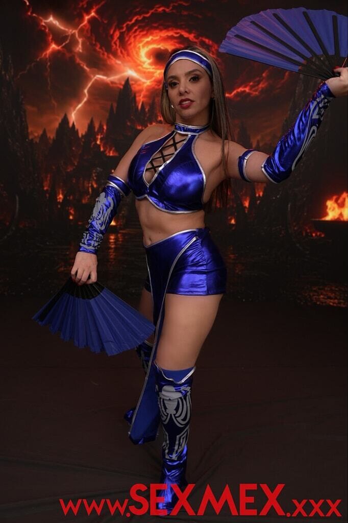 KITANA - FATALITY THREESOME . Malena Doll