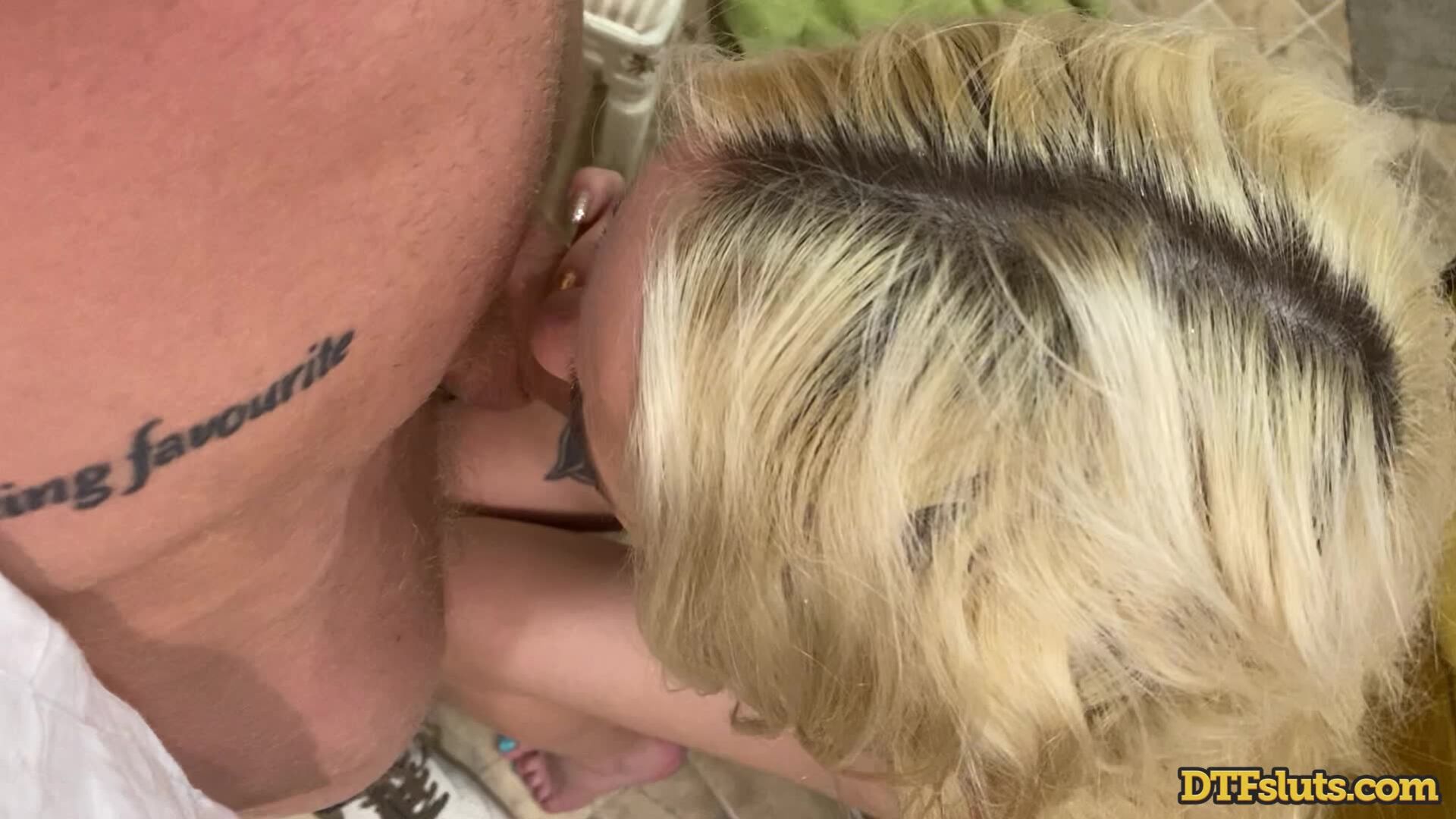 Juicy Leila and Bella Mur Are Group Sex Party Sluts