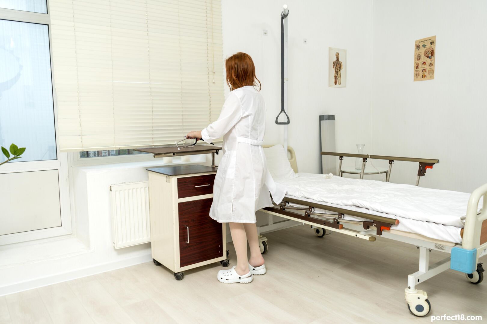 Redhead doctor megan murkovski heals herself