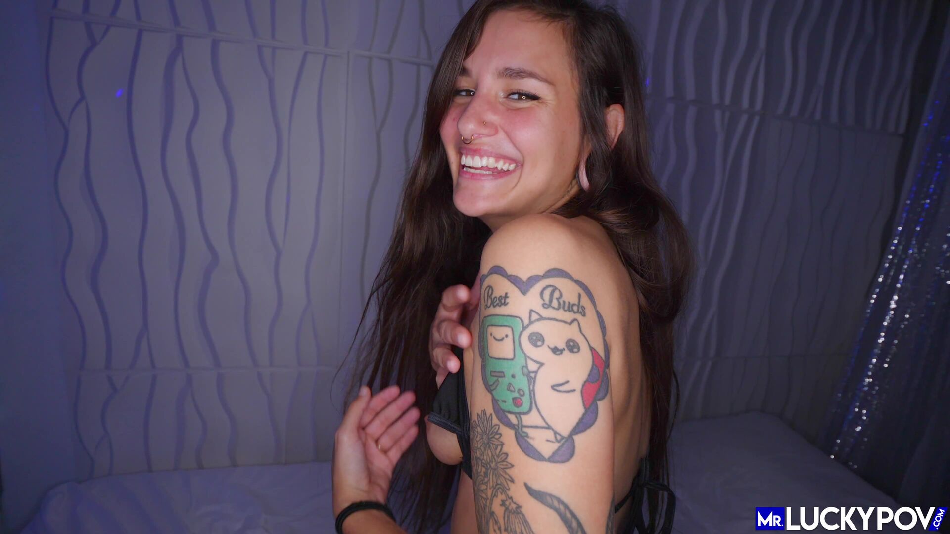 MrLuckyPOV: Luna Lovely