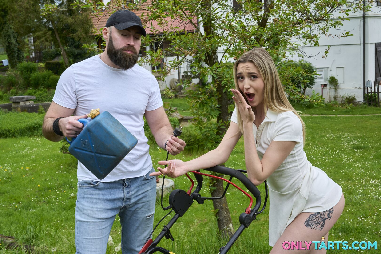 Backyard Cunt Service