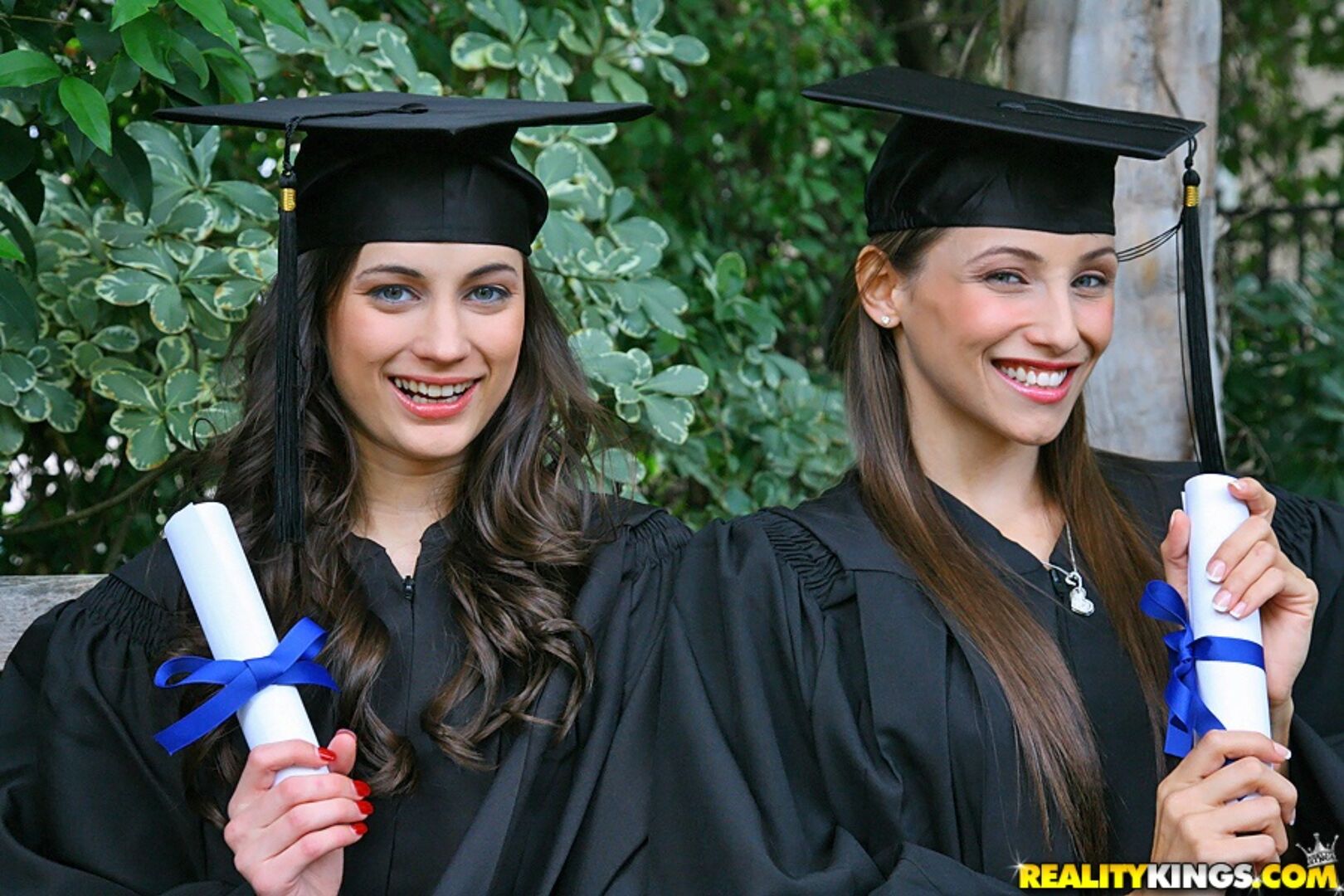Grad Girls