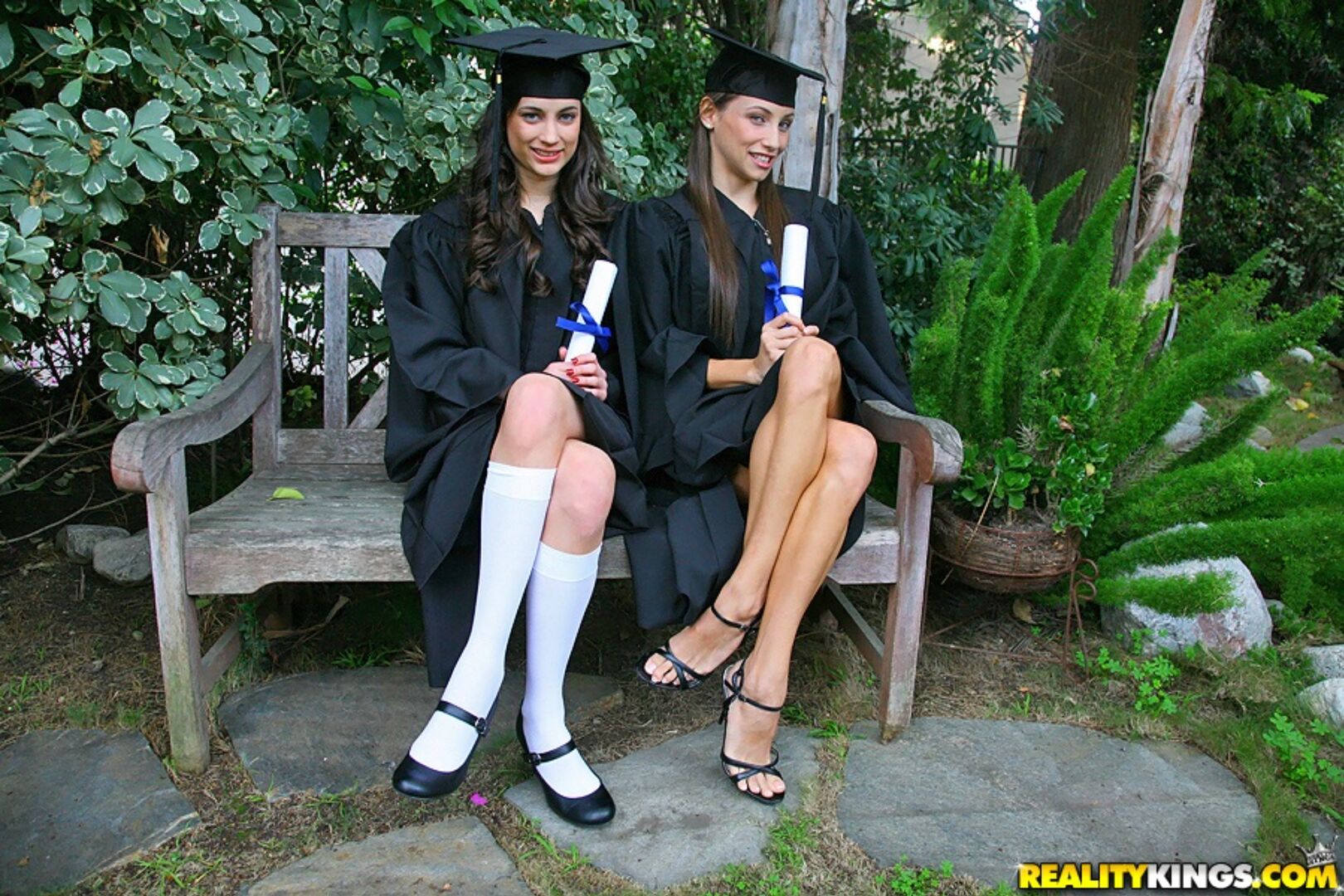 Grad Girls