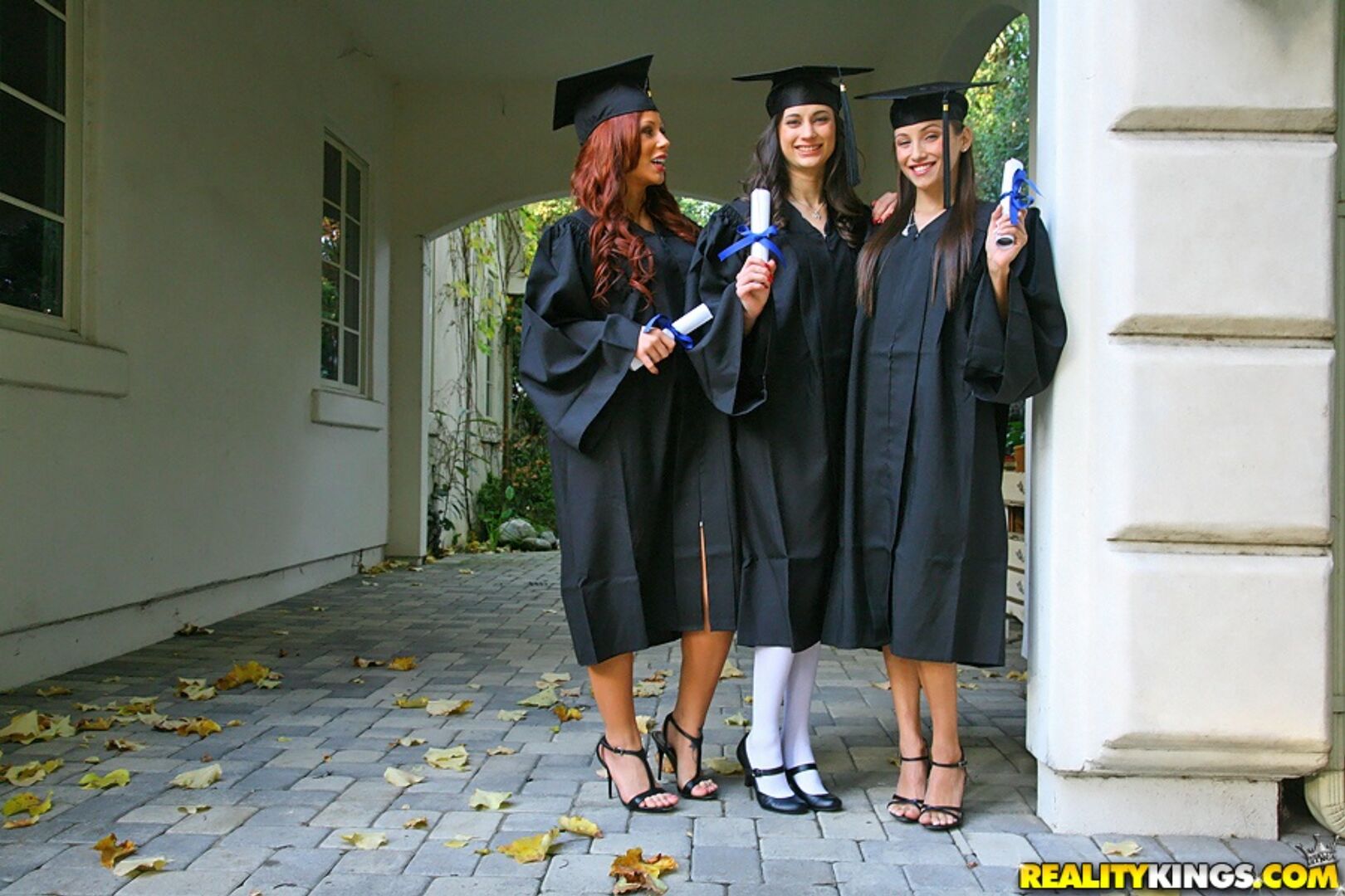 Grad Girls