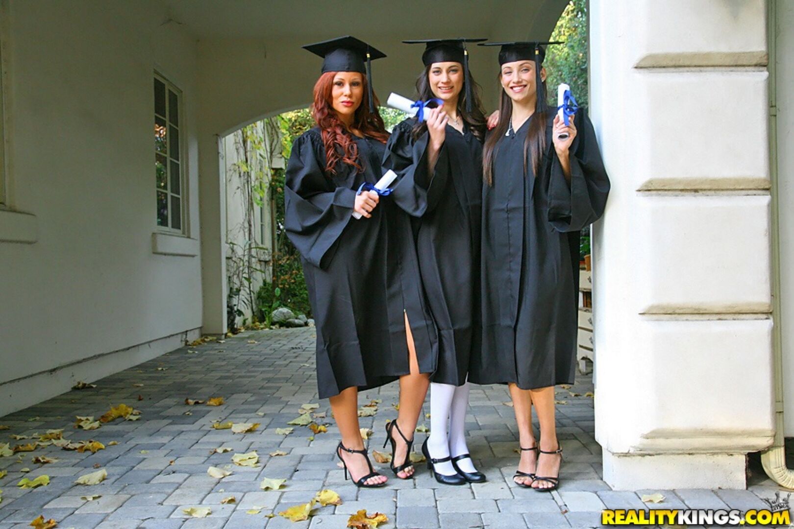 Grad Girls