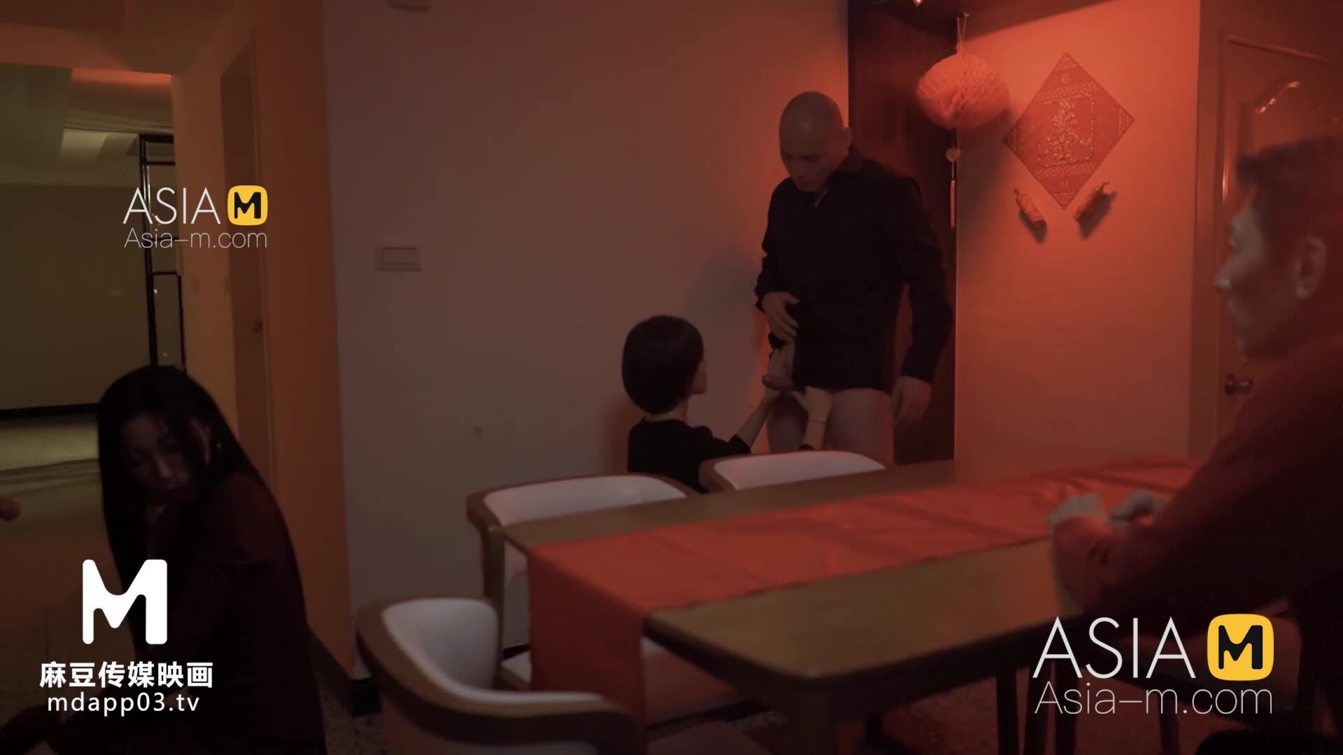 AsiaMedia: Sex Family