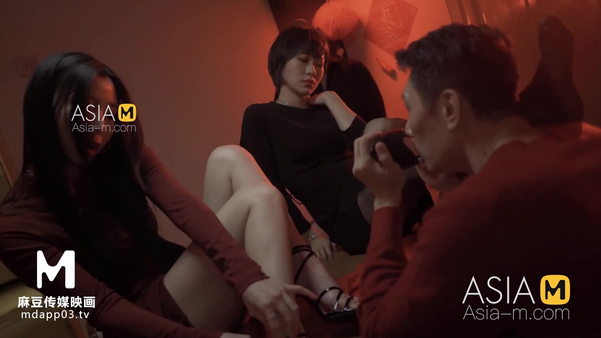 AsiaMedia: Sex Family