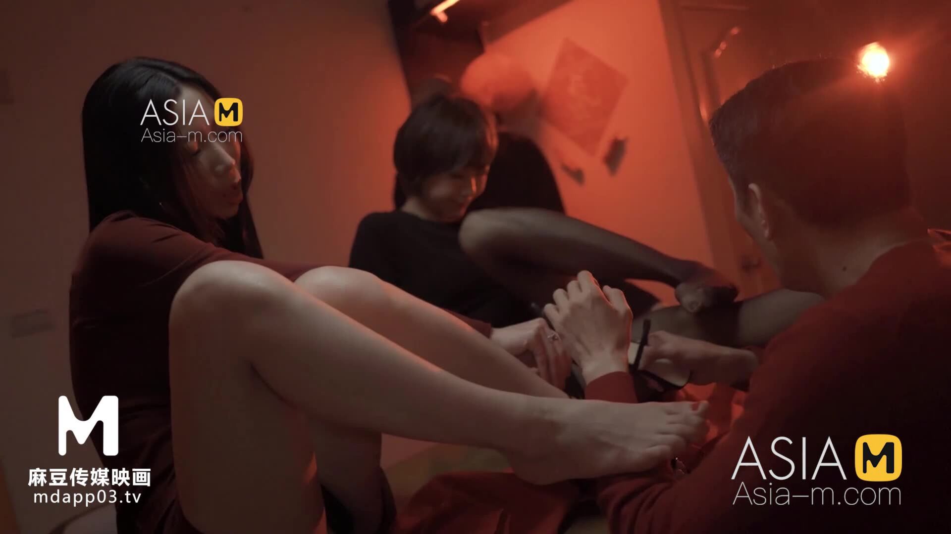 AsiaMedia: Sex Family