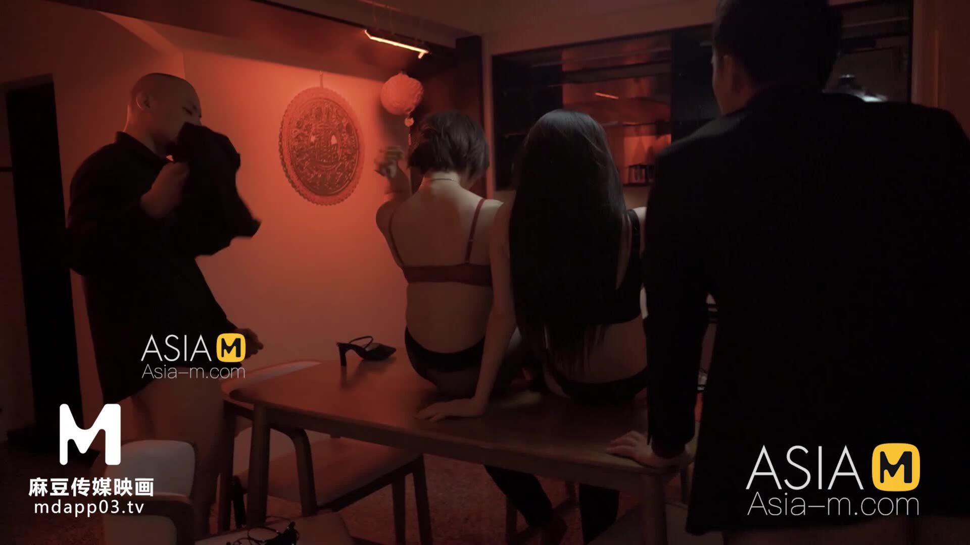 AsiaMedia: Sex Family