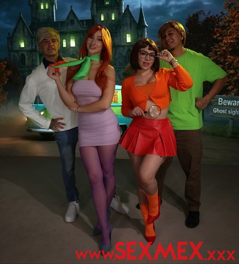 NO SCOOBY DOO - FREDDY AND DAFNE - BANGIN' IN THE HAUNTED MANSION . Lula Stocch
