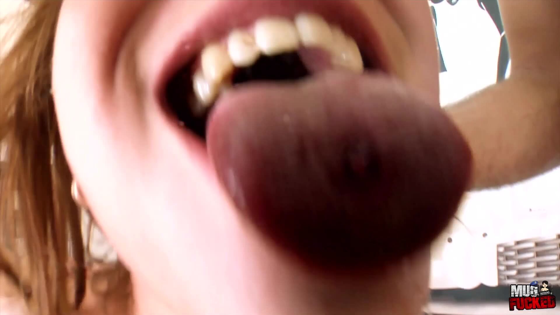 Linda Ray Gets Her Face Painted In Cum