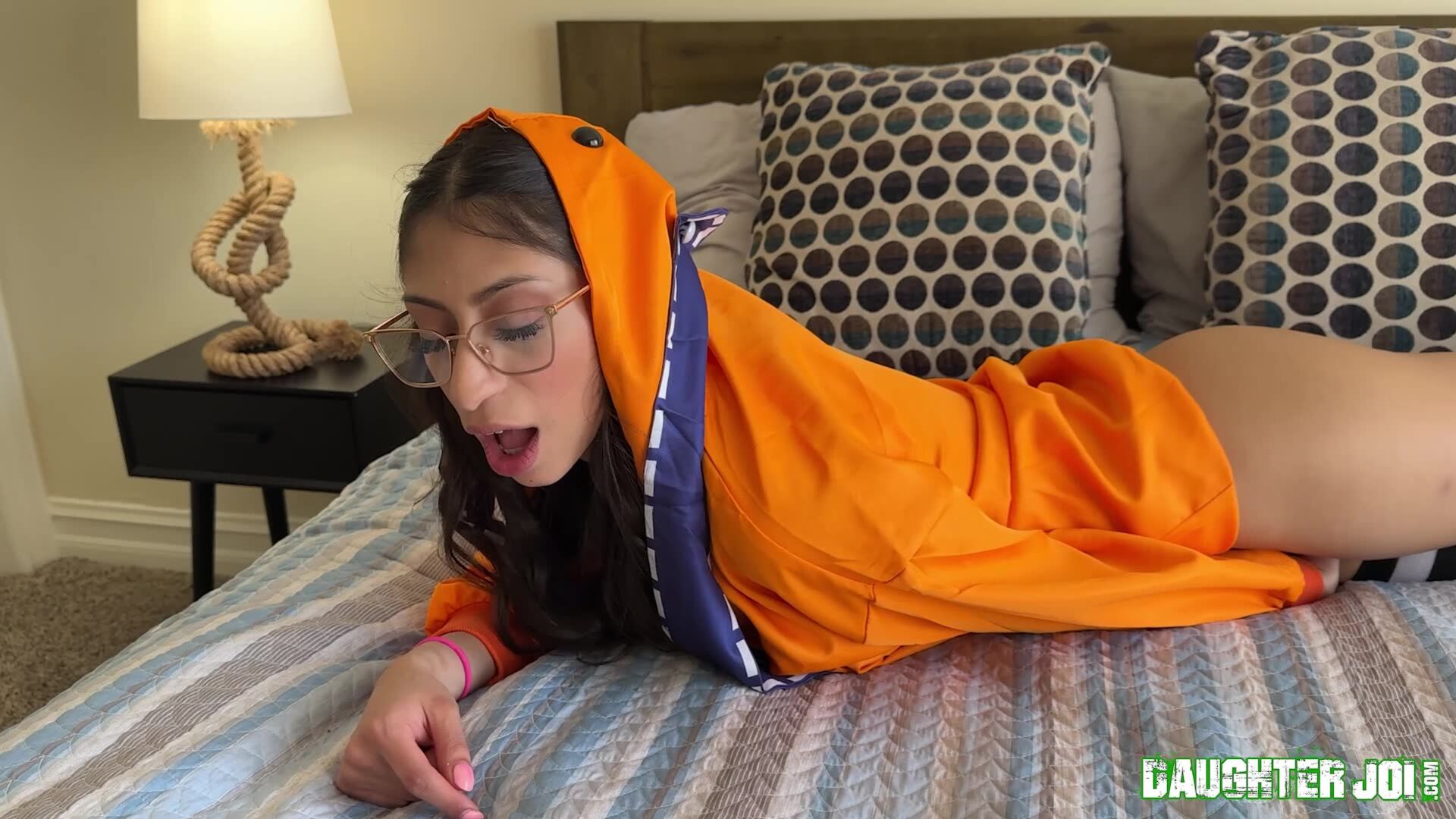 Sona Bella: Cum for Me StepDaddy