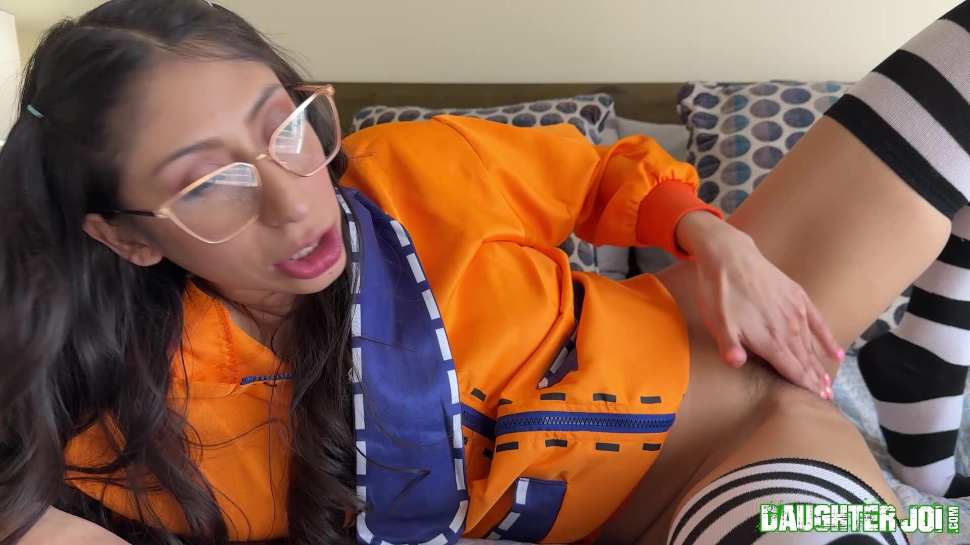 Sona Bella: Cum for Me StepDaddy