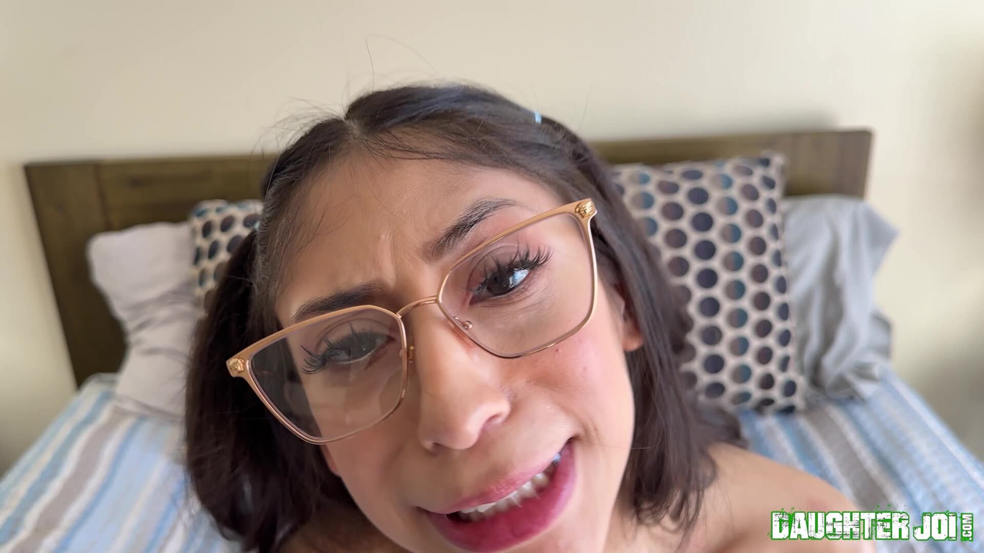 Sona Bella: Cum for Me StepDaddy