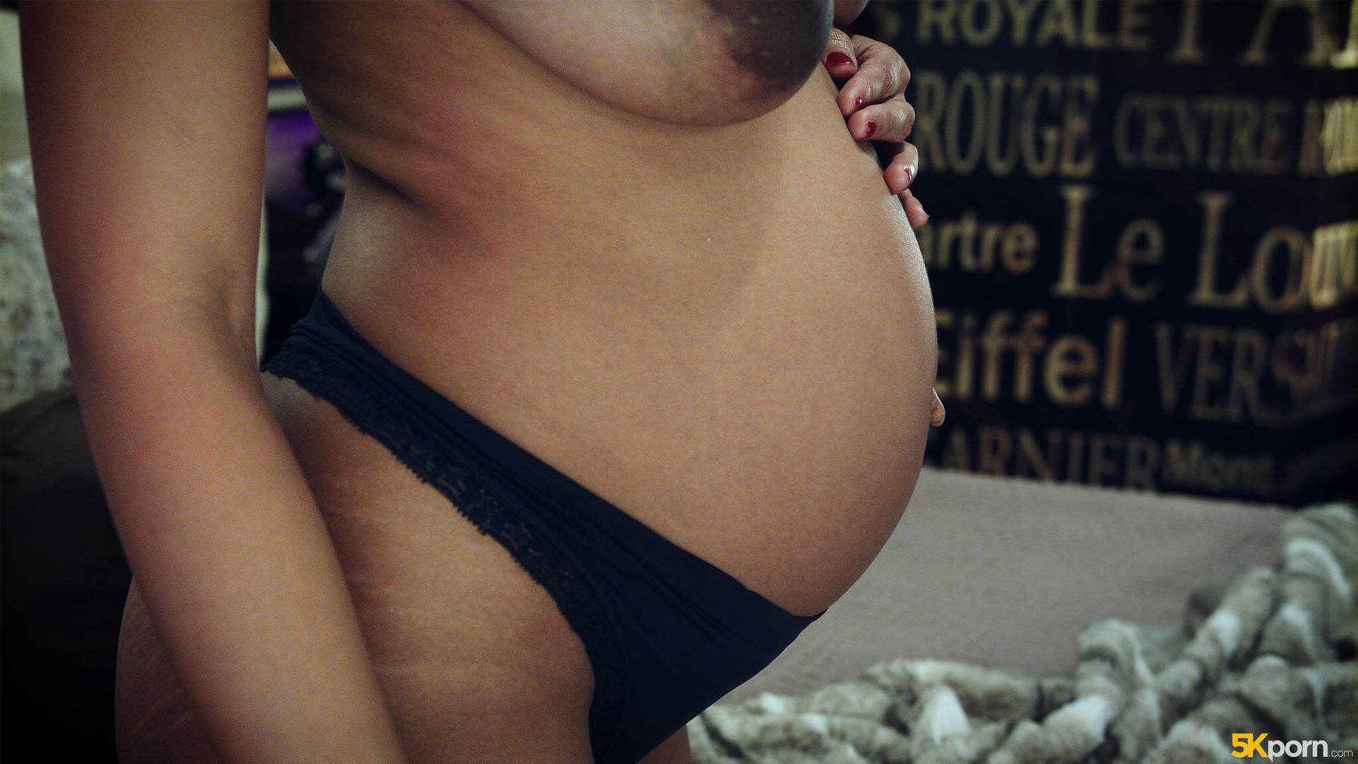 8 Months Pregnant
