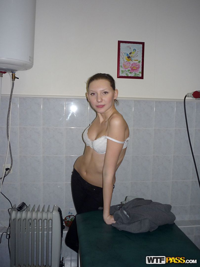 Amateurs naked in the sauna