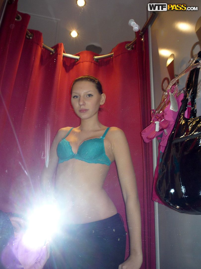 Amateurs naked in the sauna