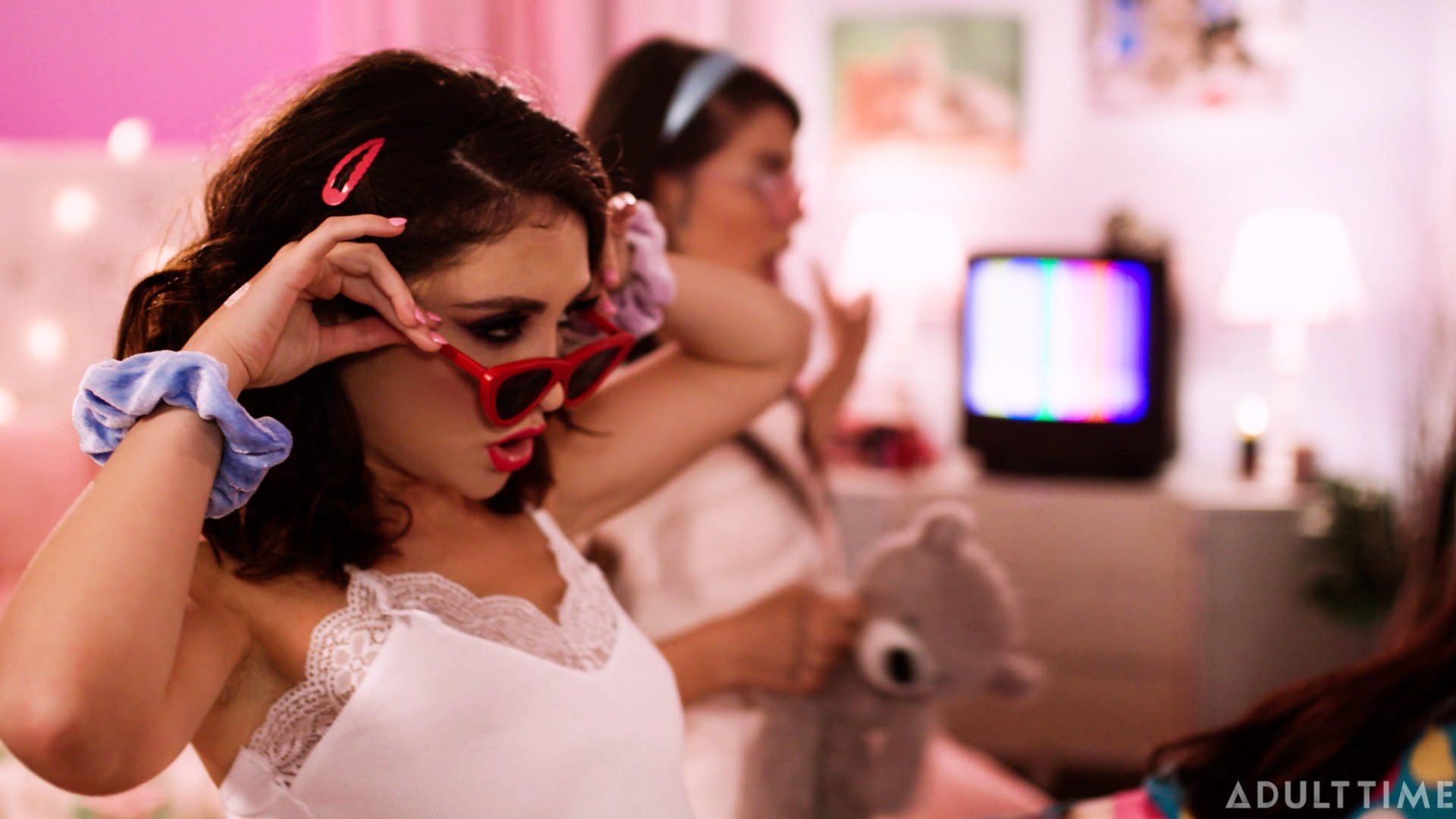Girlcore | S2 E6 | GIRLS JUST WANNA HAVE FUN