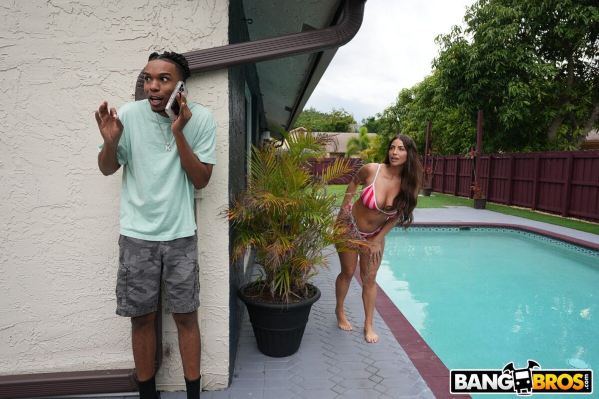 Koda Monroe Fucks her Peeping Kaby