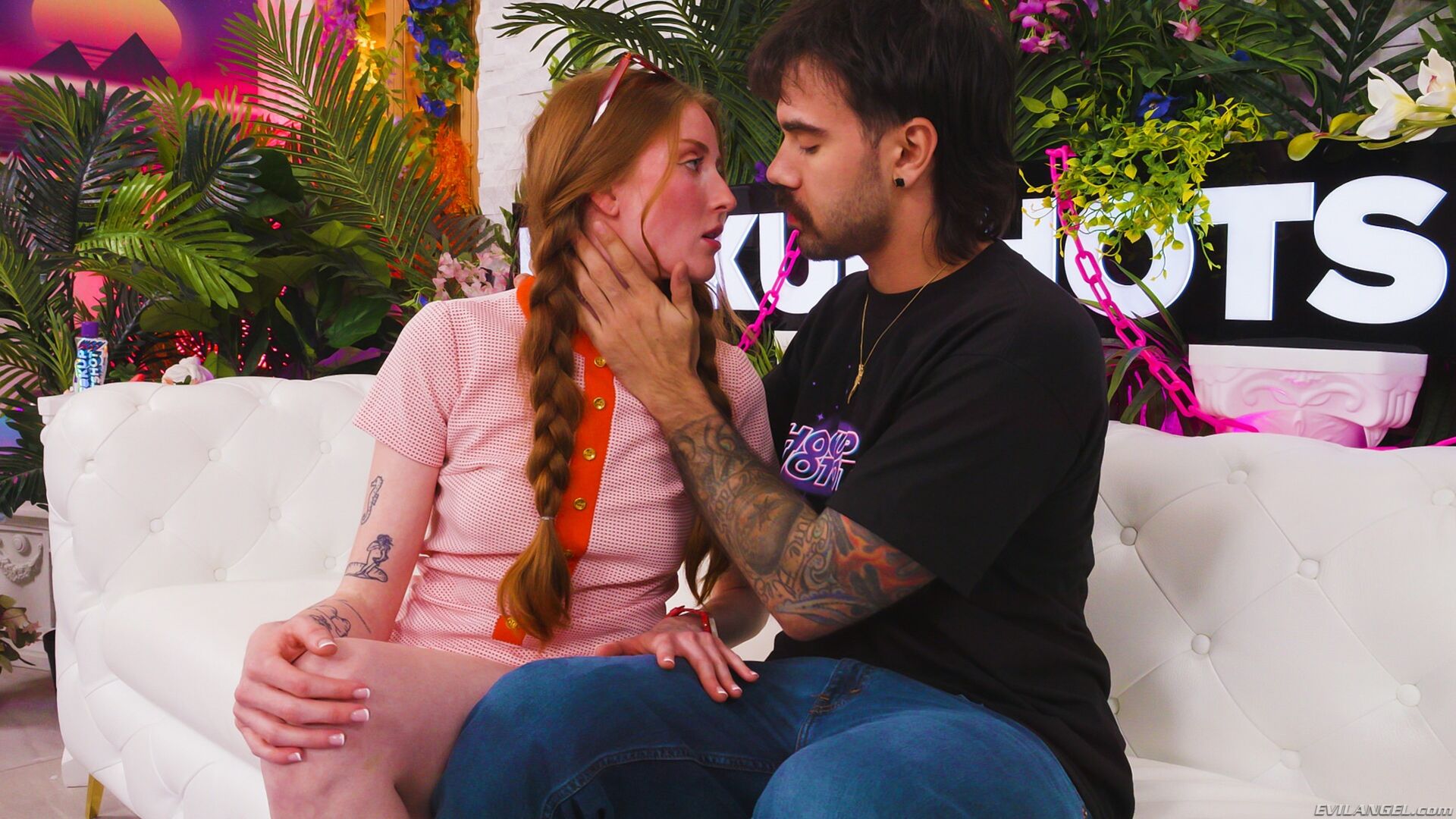 Lola Grant Submits To Anal, Deepthroat