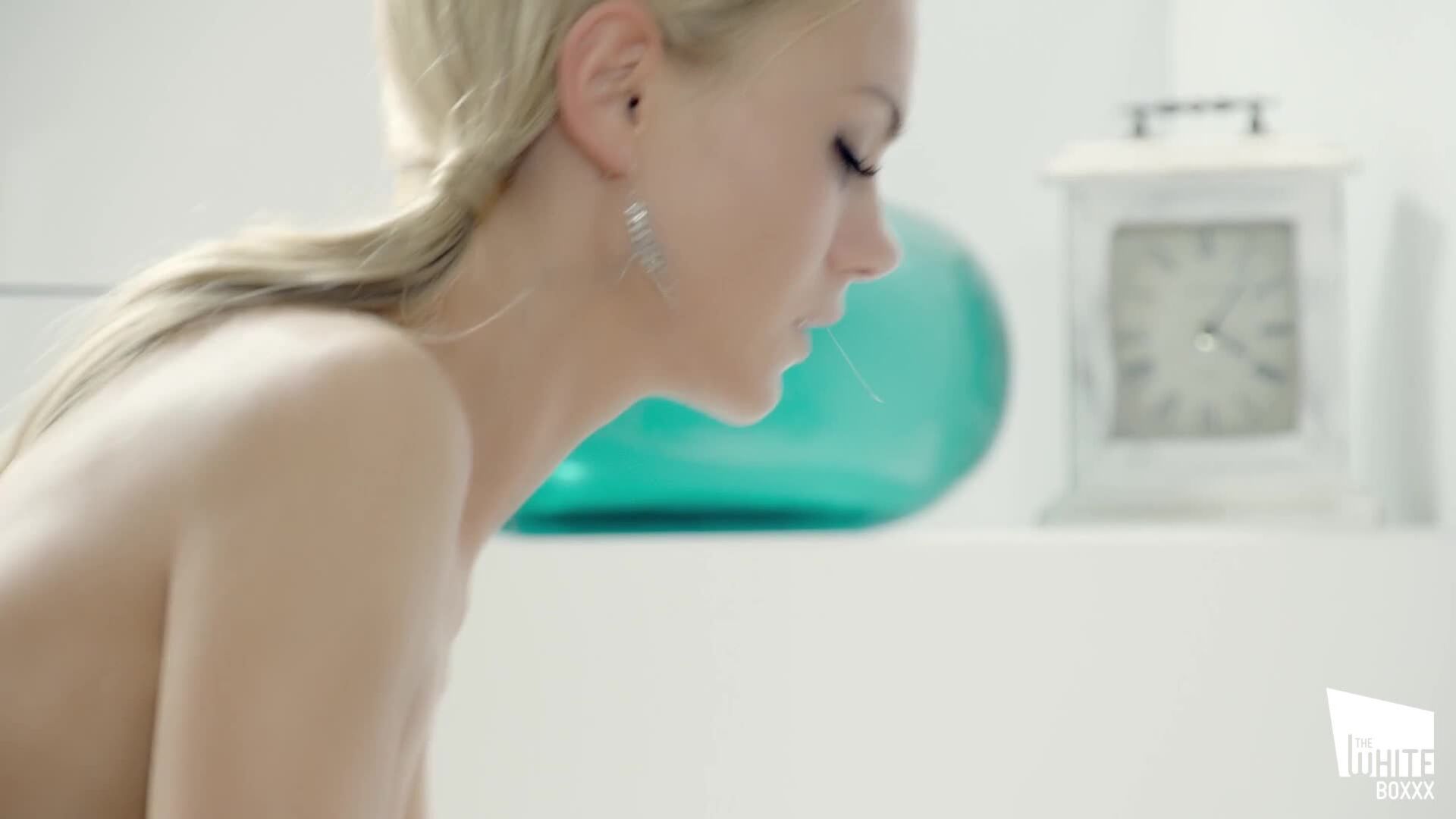 WhiteBoxxx: Nancy