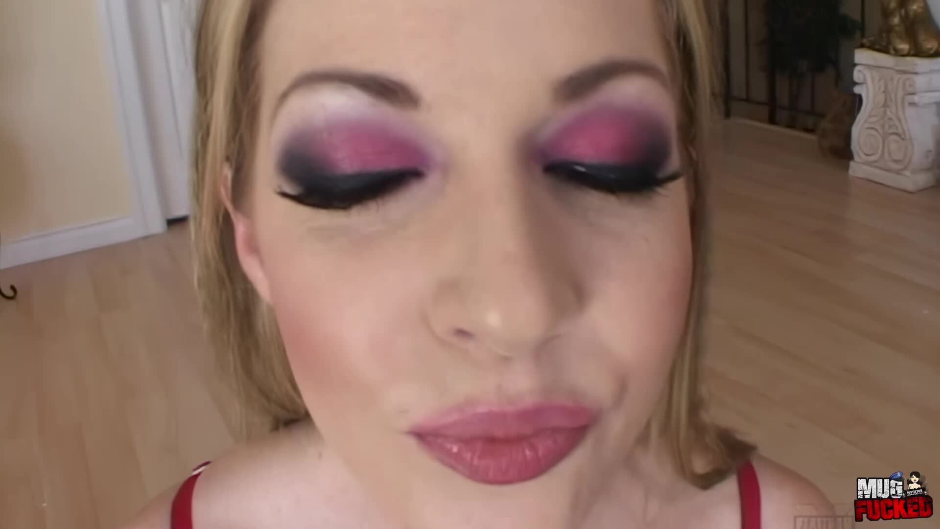 Haley Scott Loves Sucking Dick