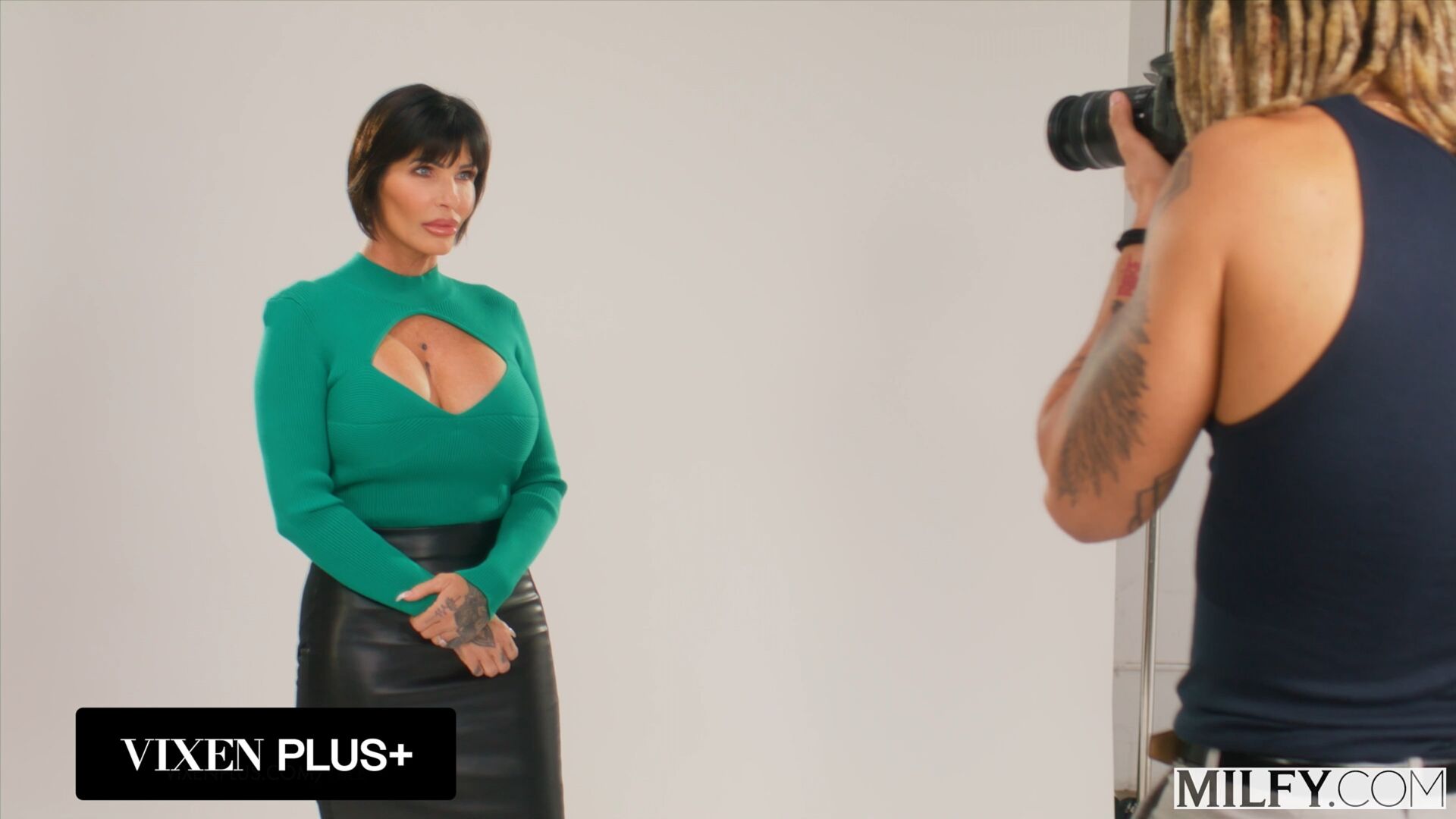 Cock-Hungry Bosslady Shay Fox Submits To Young Phographer