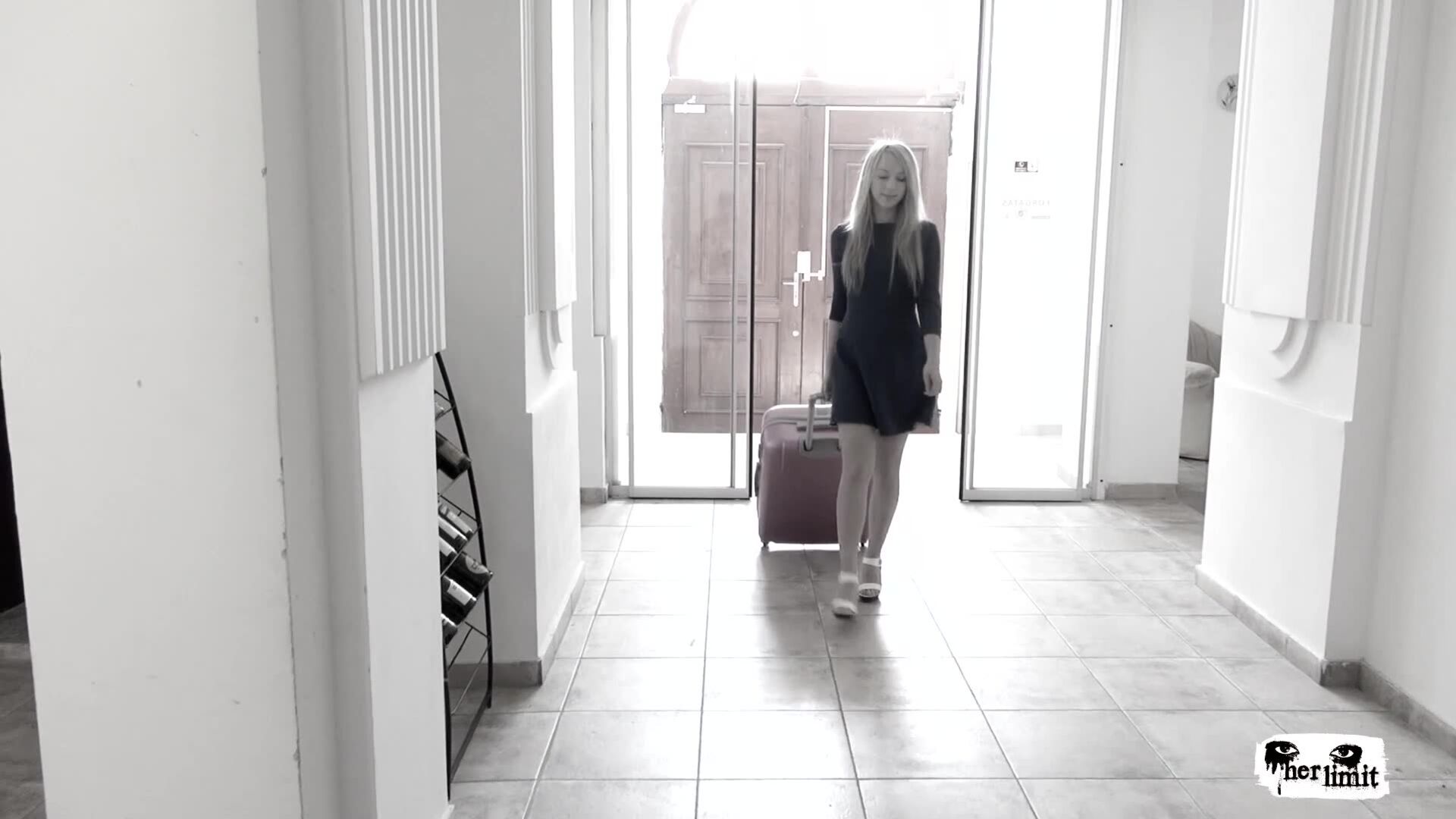 HerLimit: Kira Thorn