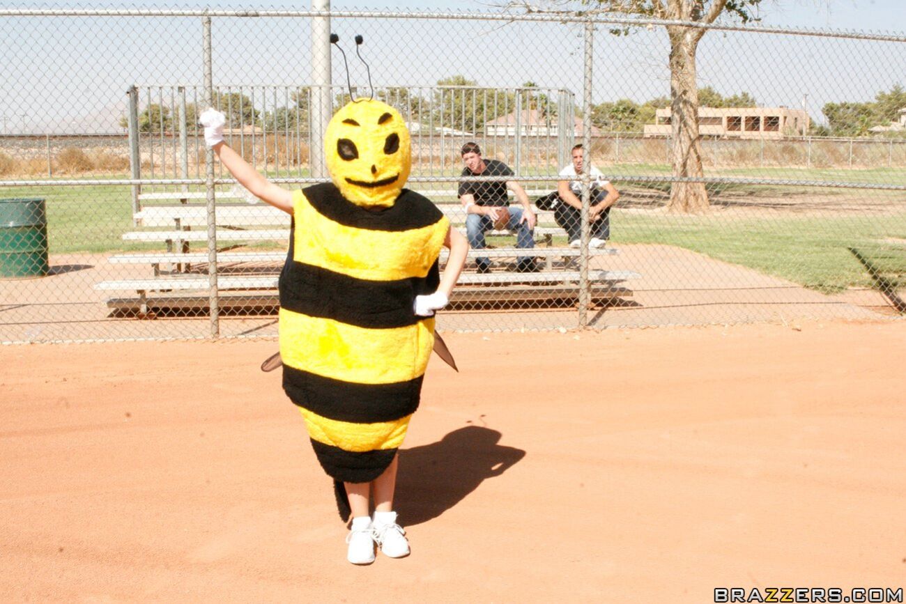 Mascot! Show Me Your Moves