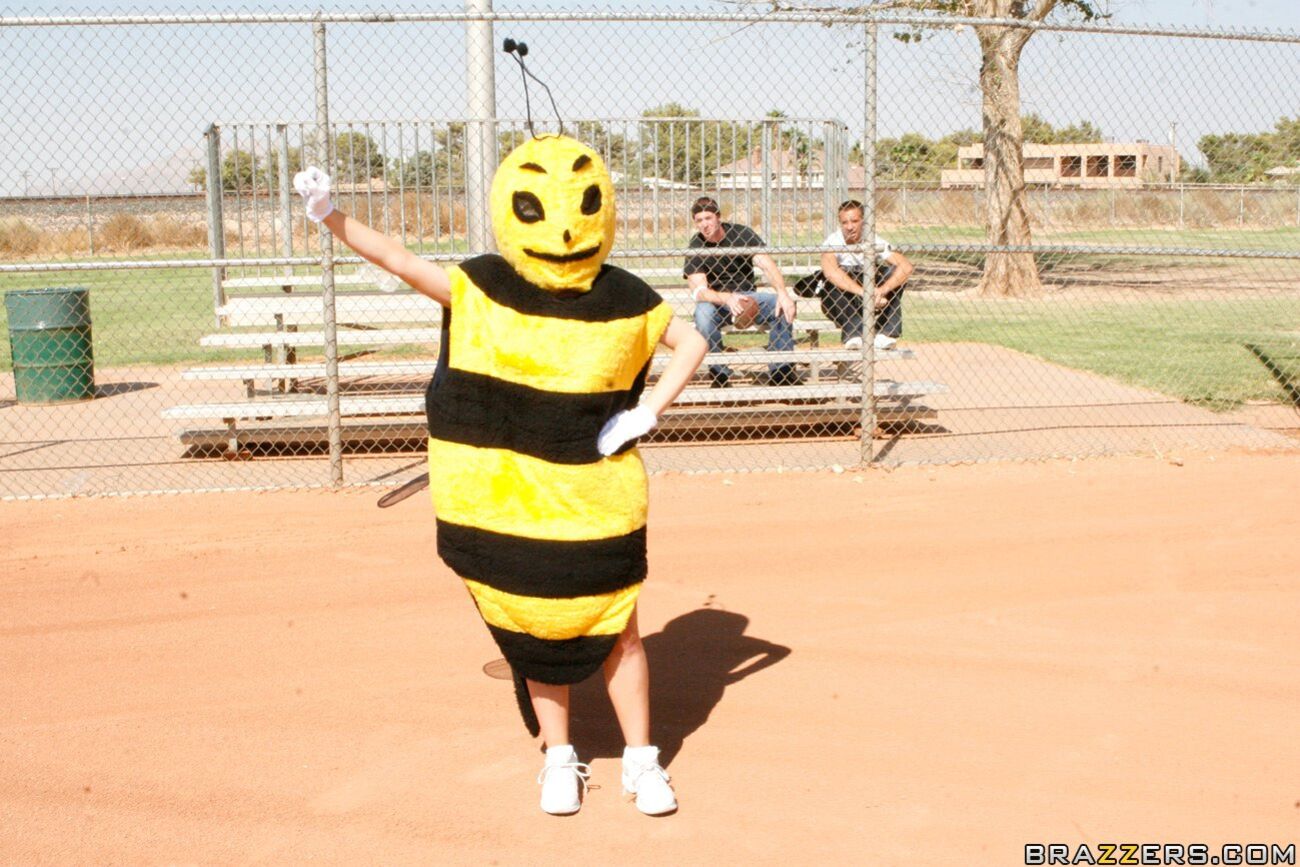 Mascot! Show Me Your Moves