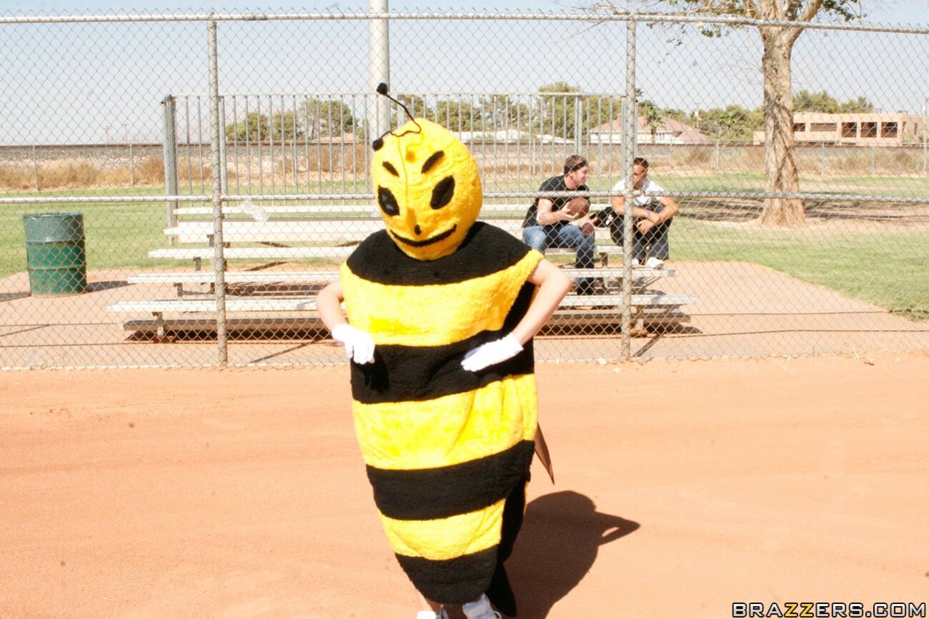 Mascot! Show Me Your Moves