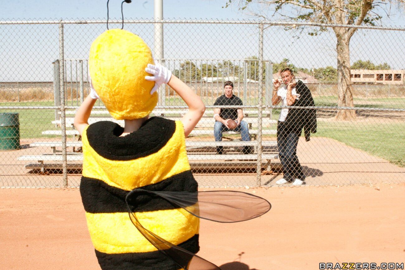 Mascot! Show Me Your Moves