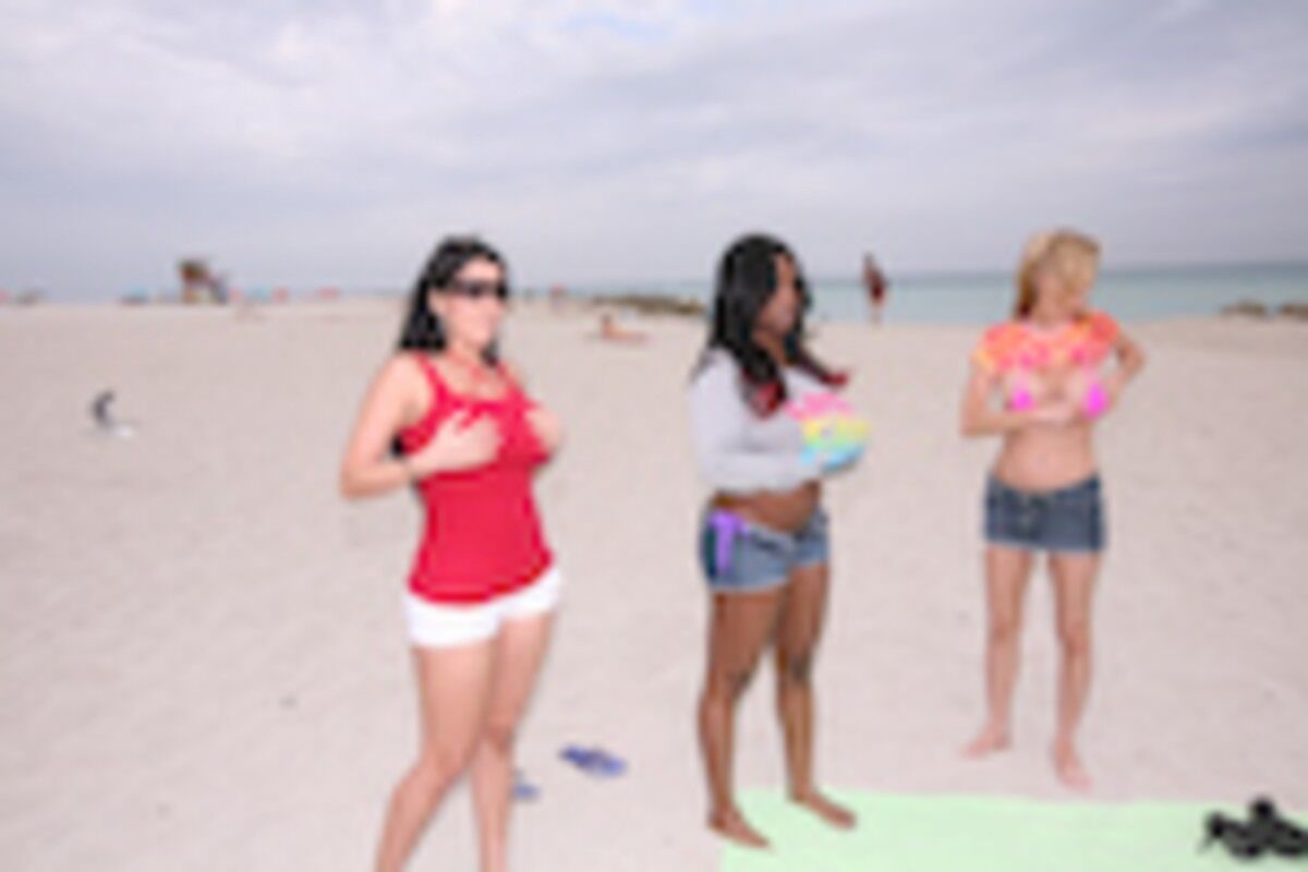 FuckTeam Beach Time!