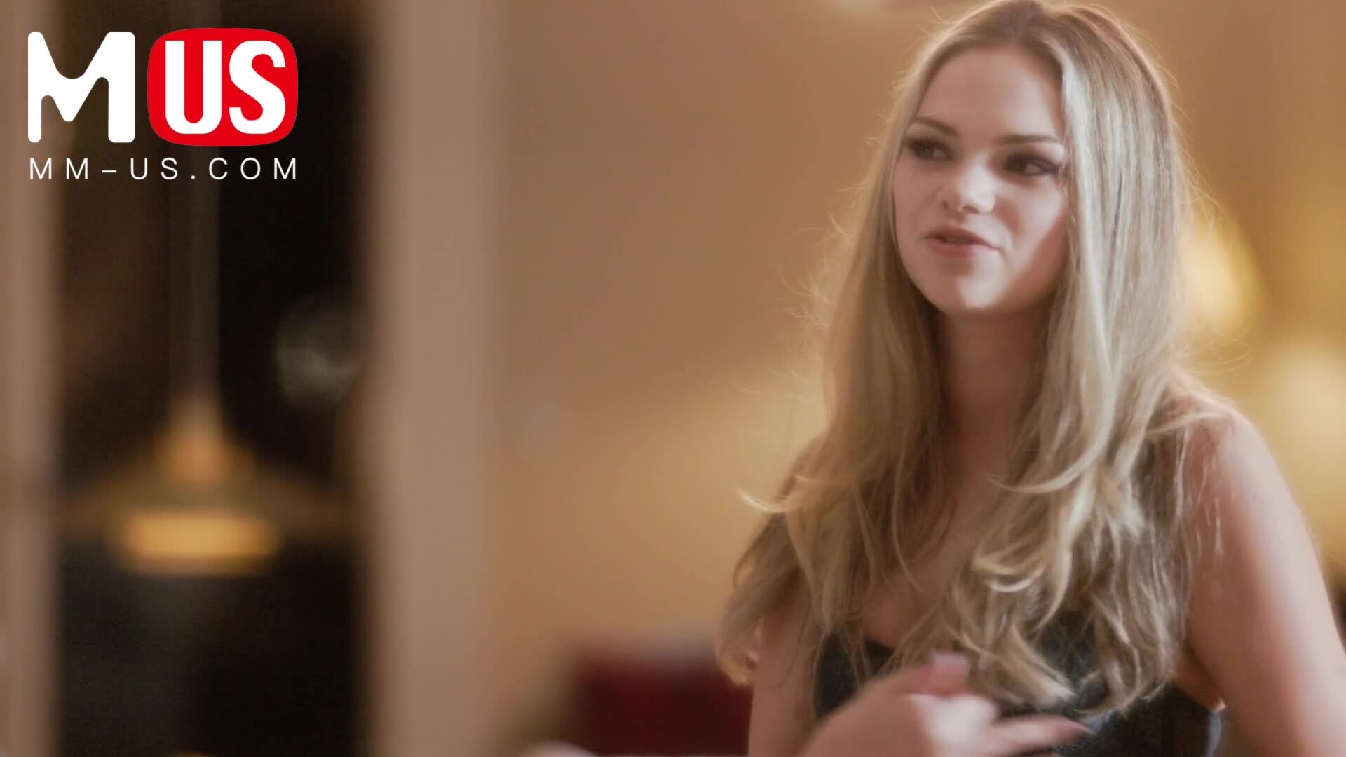 Athena Faris: Holiday Special