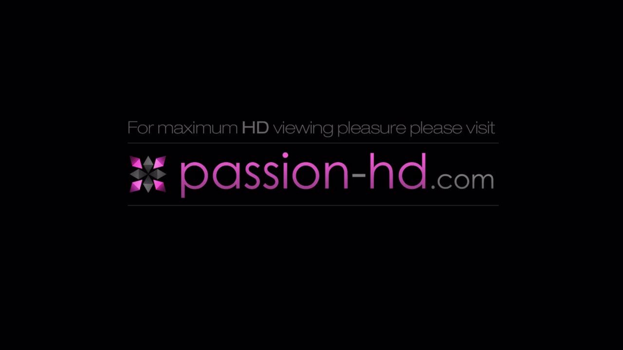 PassionHD: Jessie Saint