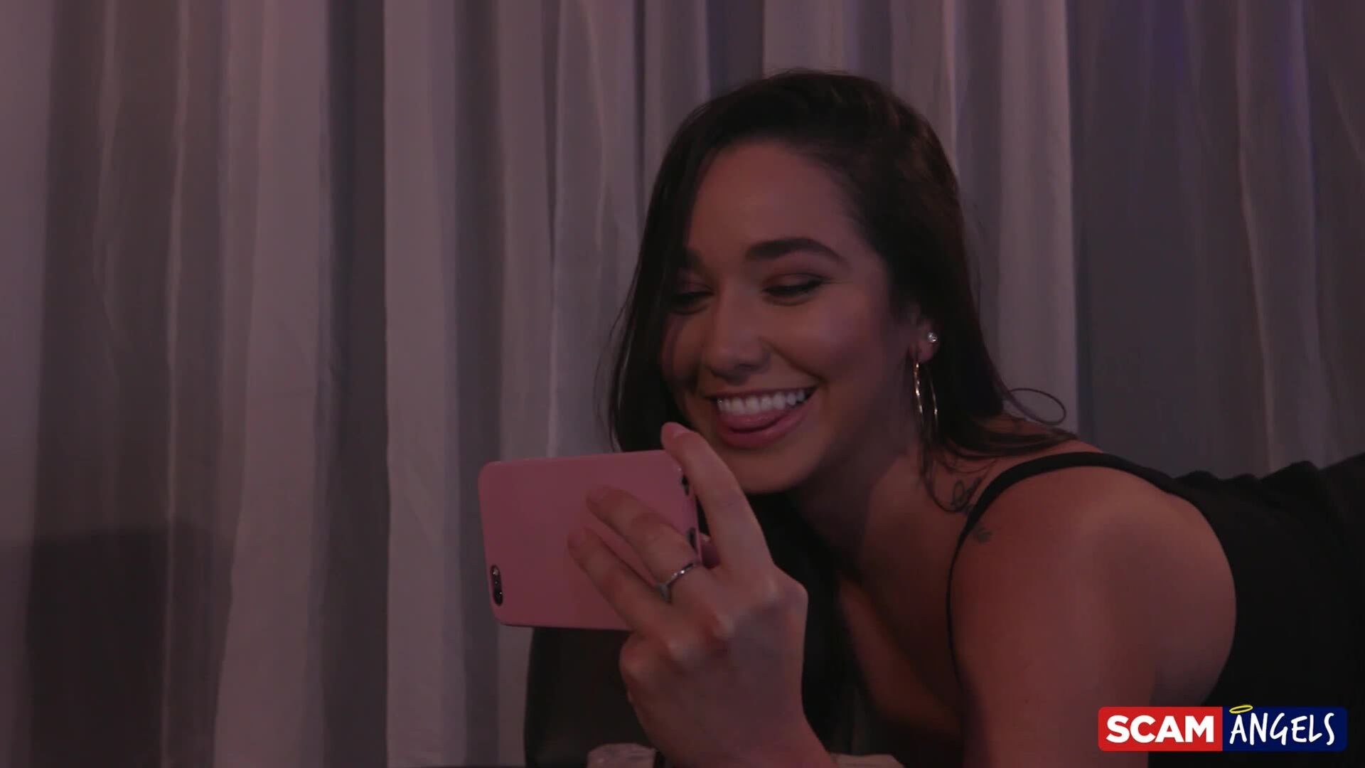 ScamAngels: Going Clubbing For Cock