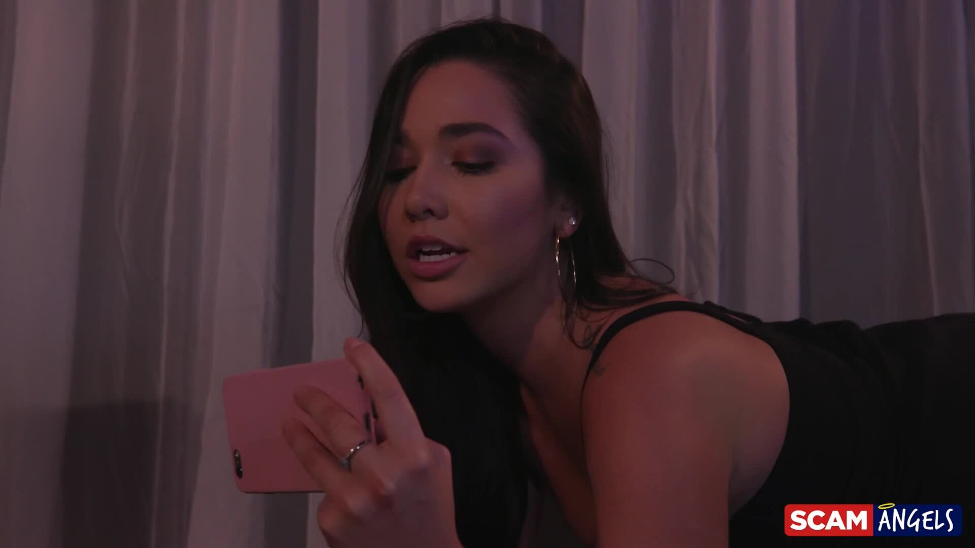 ScamAngels: Going Clubbing For Cock