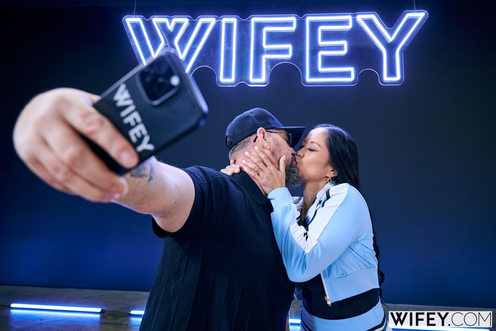Jazmine and JR: Hotwife Wants Black Cock