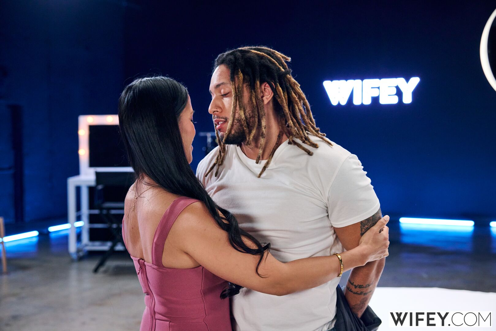 Jazmine and JR: Hotwife Wants Black Cock