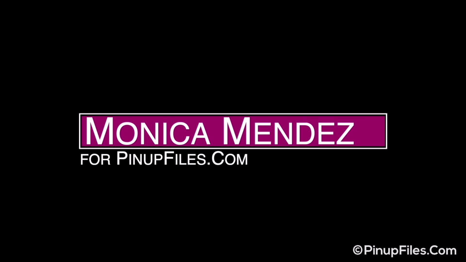 Pinup Files: Monica Mendez