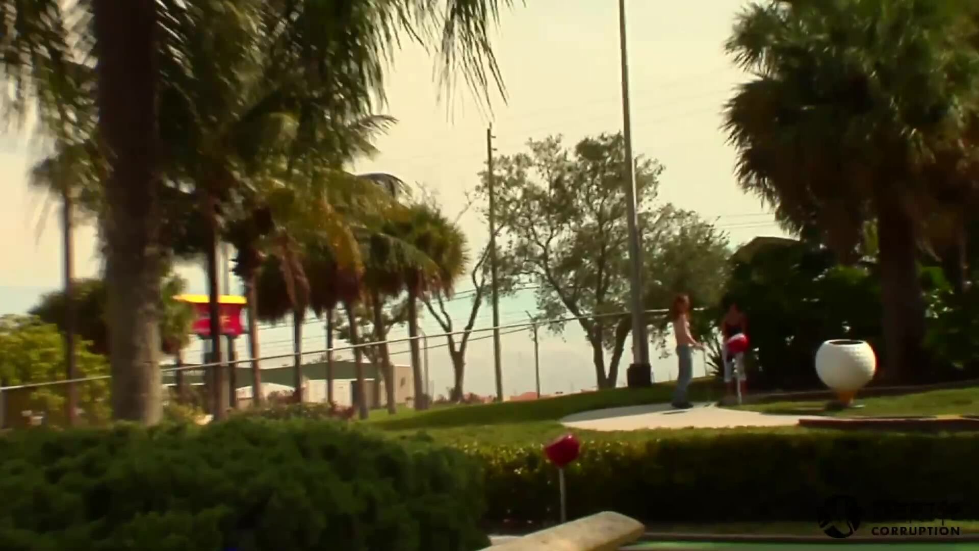 Minigolf Dare leads to hot hookup