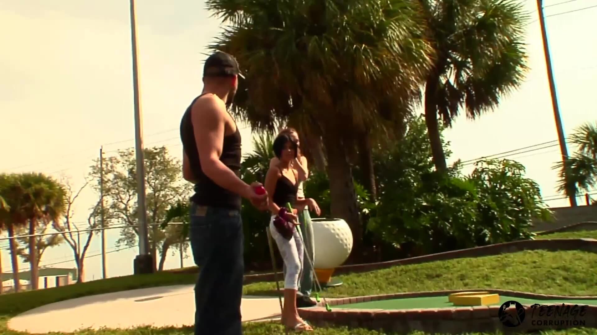Minigolf Dare leads to hot hookup