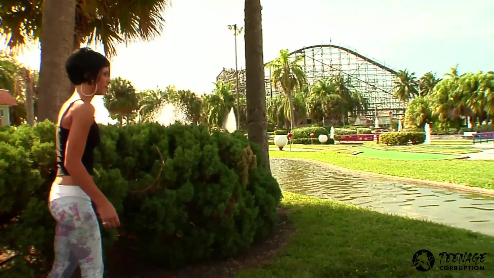 Minigolf Dare leads to hot hookup