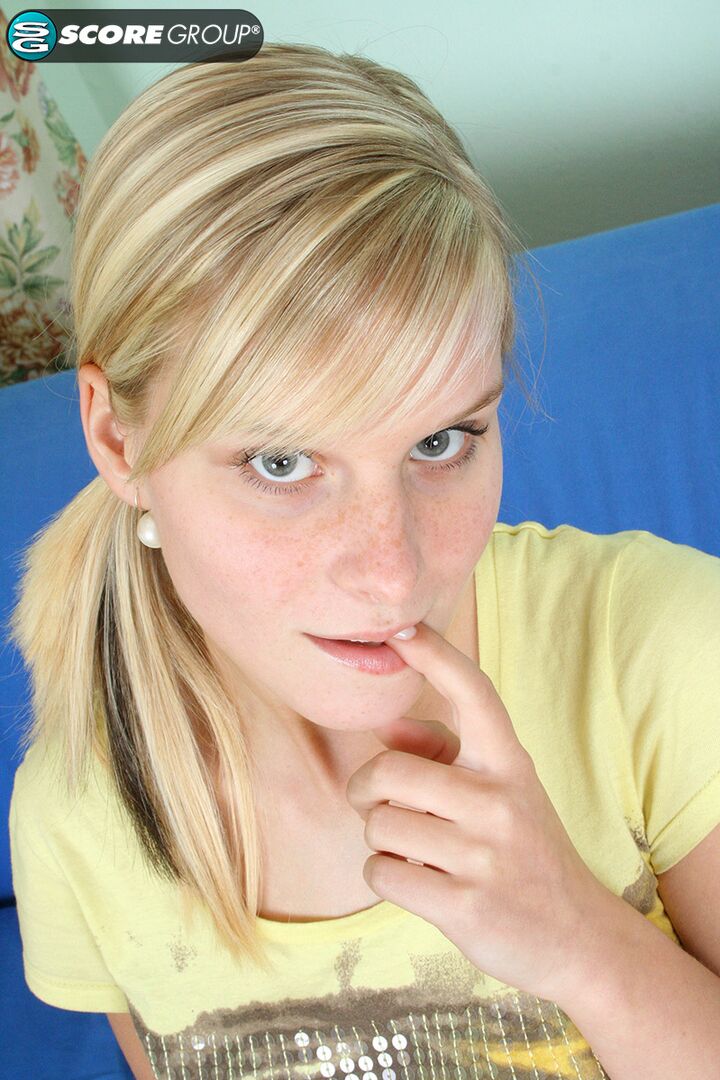 Marry Queen is 18, blond, stacked and screwing a hung stud.