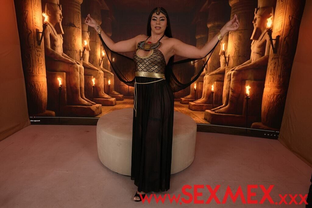The Pharaoh's Stepmother . Melany Latina